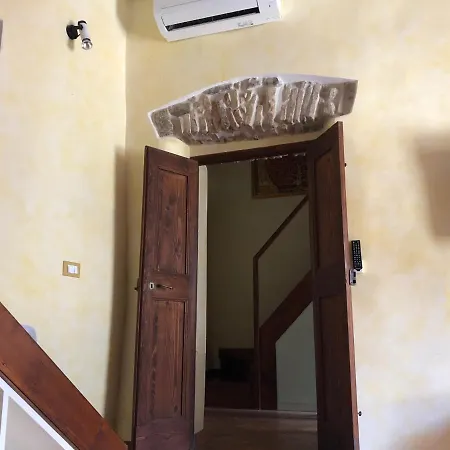 Grazioso In Centro Storico Apartment